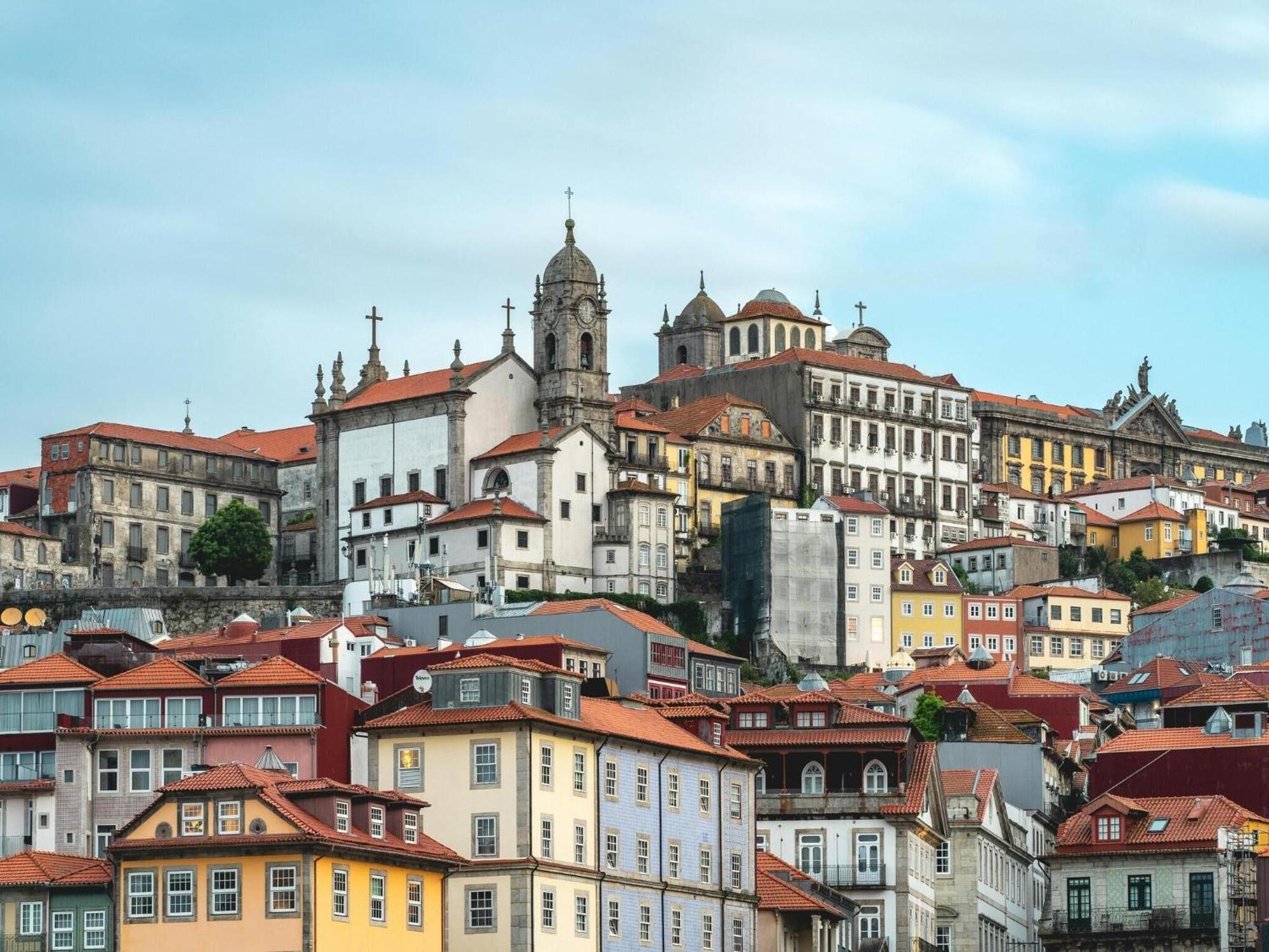 Charming 1-bedroom In Porto